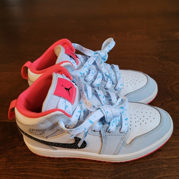 Nike Air Jordan 1 Mid Half Blue Polka Dot Swoosh - Picture 3 of 11